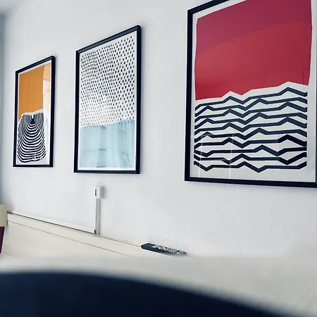 Vieille Tour Hotel 2*