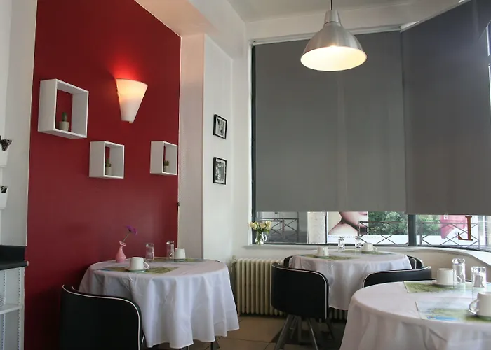 Hotel Vieille Tour 2*