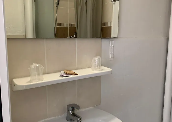 Vieille Tour Hotel Rouen