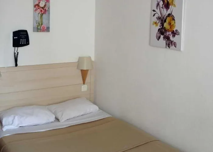 Vieille Tour ホテル ルーアン